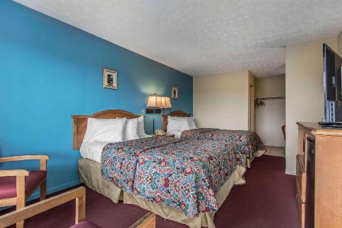 Rodeway Inn image 9