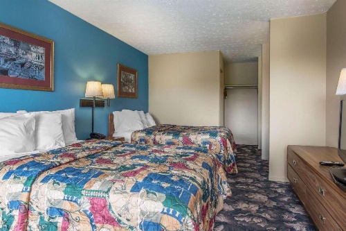 Rodeway Inn image 22