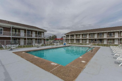 Rodeway Inn image 25