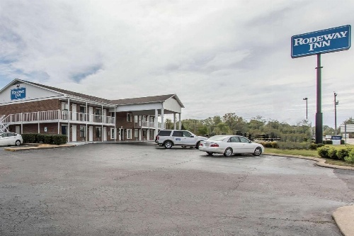 Rodeway Inn image 32